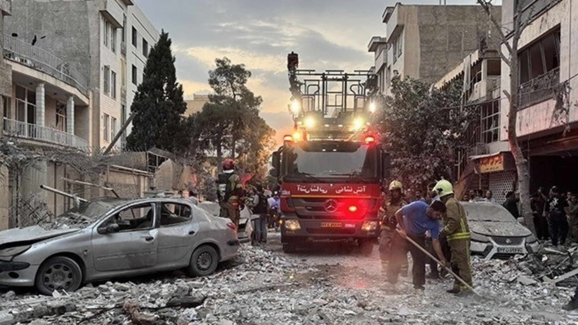 Perang Iran Memanas, Warga Teheran Mulai Menimbun Pangan dan Menghadapi Lonjakan Harga