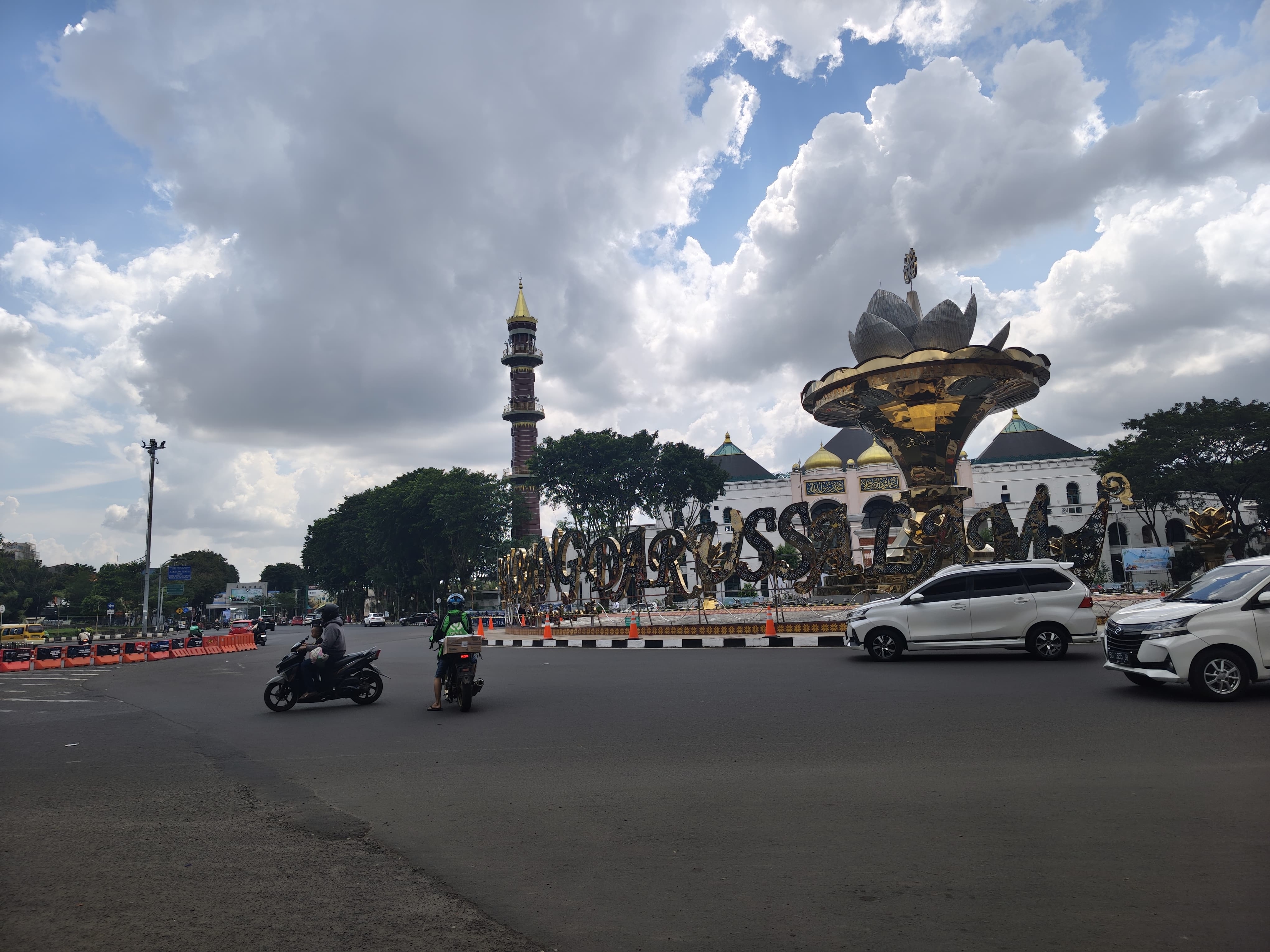 H-1 Lebaran 2026, Jalanan Kota Palembang Lengang, Warga Pilih Kumpul Keluarga