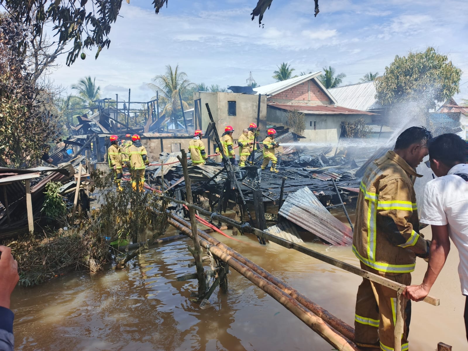 Ditinggal ke Sawah, Rumah dan Bedeng di Keramasan Ludes Dilalap Api