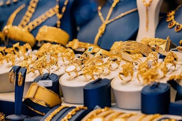 Harga Emas Perhiasan Palembang Kembali Melemah, Jadi Rp15,2 Juta per Suku