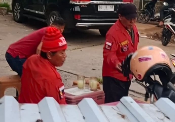 Viral di Medsos, Truk Tutupi Ruko Ternyata Bentuk Protes Warga