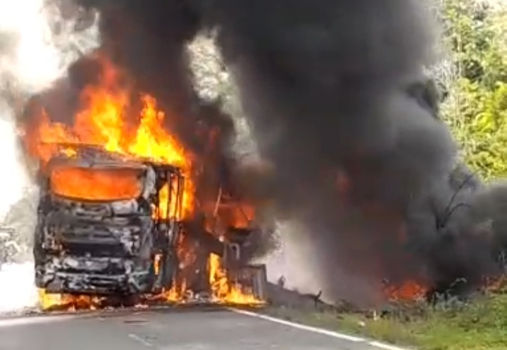 Satu Keluarga Tewas Terbakar di Bus ALS, Tim DVI Polda Sumsel Identifikasi 16 Korban Kecelakaan Maut Muratara