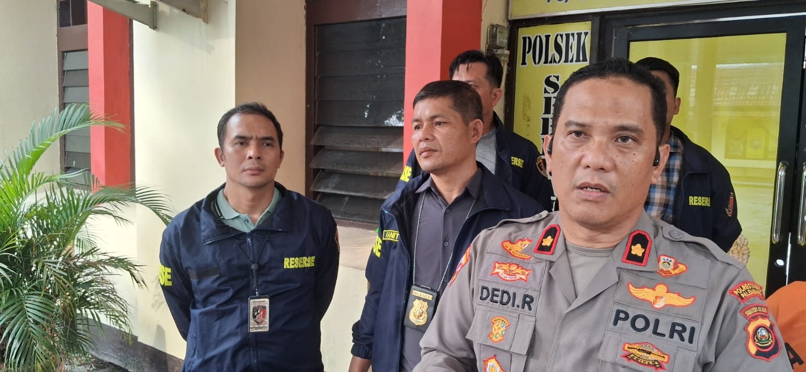 Nekat Bobol Area Makam Keluarga, Dua Pencuri Material Aluminium Dibekuk Polisi