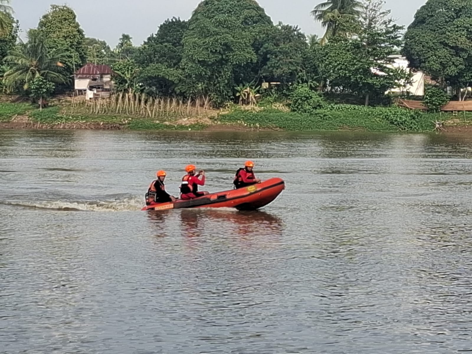 Pemuda 20 Tahun Tenggelam Saat Menyeberangi Sungai di Ogan Ilir, Tim SAR Gabungan Masih Lakukan Pencarian