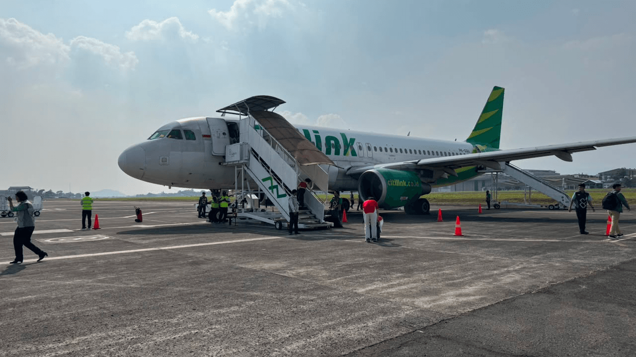 Kenapa Harga Tiket Pesawat Bisa Berubah dalam Hitungan Jam? Ini 5 Penyebabnya