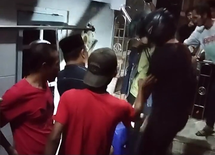 Dipergoki Warga Saat Diduga Hendak Curi Motor, Remaja di Palembang Nyaris Diamuk Massa