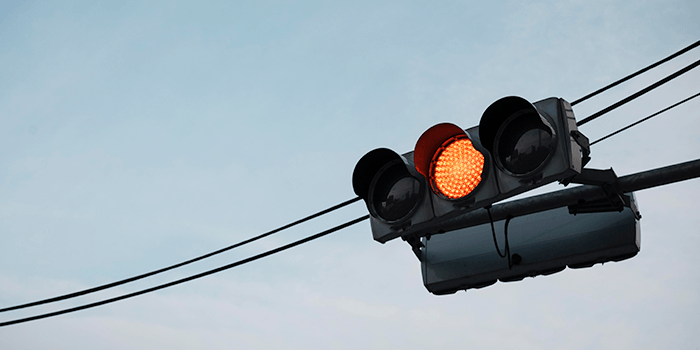 Mengapa Lampu Lalu Lintas Berwarna Merah, Kuning, dan Hijau? Berikut Sejarahnya