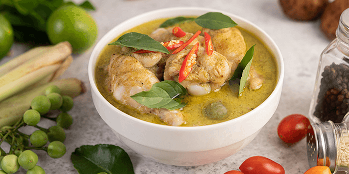 Resep dan Bahan Hidangan Lezat Opor Ayam yang Cocok Untuk Santap Siang Kamu