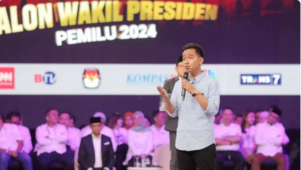 Ini Harga Jam Tangan Gibran Saat Debat Cawapres! Ternyata Produk Lokal