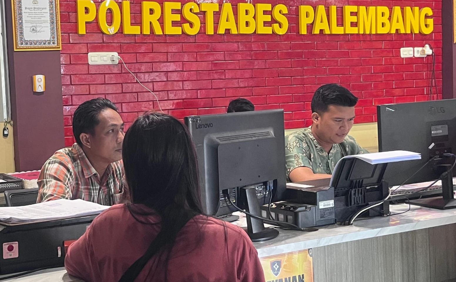 Baru Kenal di FB, Pria Ini Larikan Honda Beat Milik Teman Saat Korban Asyik Telepon Anak