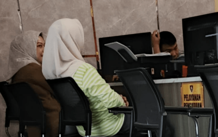 Niat Minta Maaf, IRT di Palembang Malah Dipukul dan Diludahi Tetangga Gegara Anak Tabrakan Sepeda