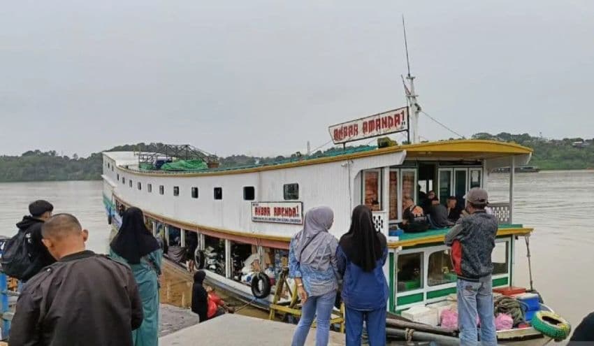 Arus Balik Lebaran, Dermaga 16 Ilir Palembang Kembali Hidup oleh Lonjakan Penumpang Speedboat
