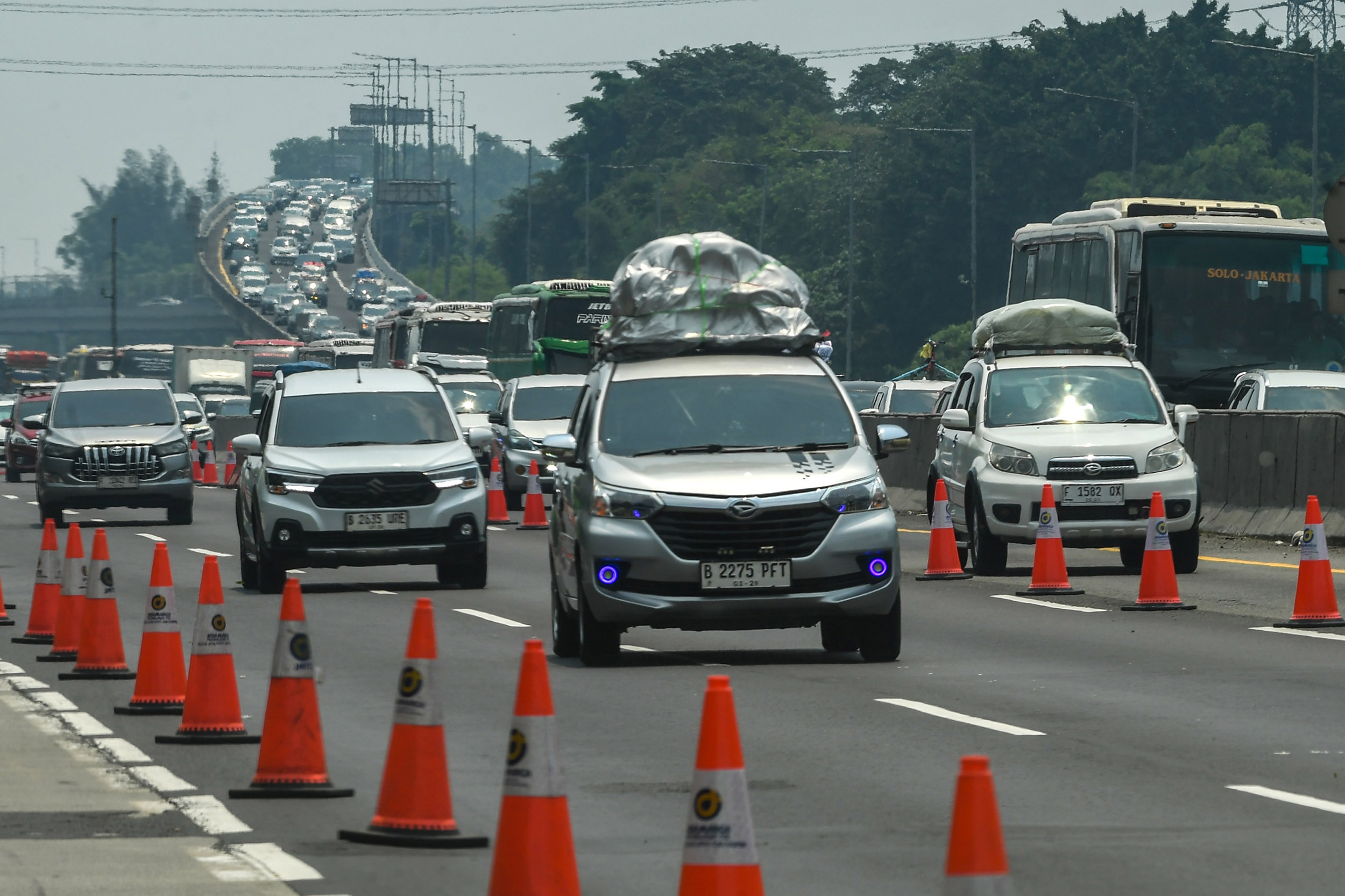 Arus Mudik Mulai Padat, Tol Keramasan Palembang Catat 101 Ribu Kendaraan dalam 6 Hari