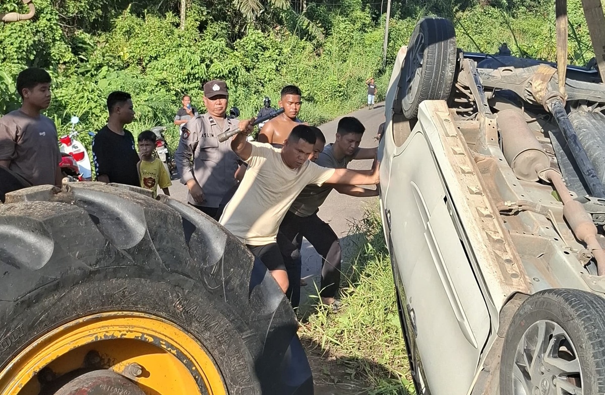 Mobil Pemudik Terjun ke Jurang di Musi Rawas, Satu Keluarga Selamat dari Maut