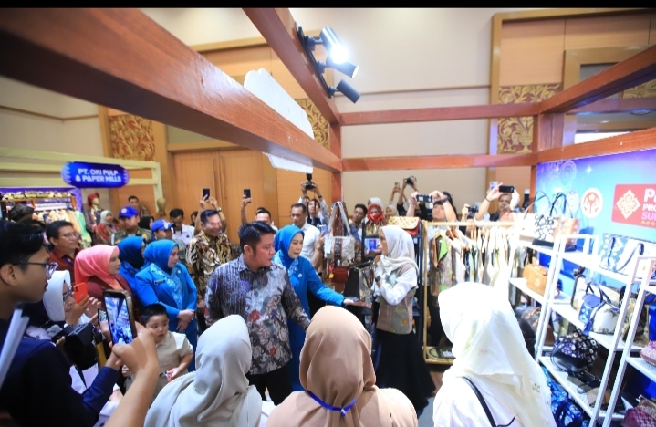 Efisiensi Tanpa Kurangi Kualitas, Herman Deru Gabungkan Agenda PKK dan Dekranasda Sumsel