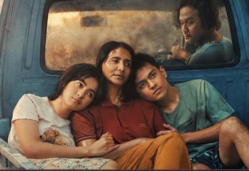 Sinopsis Film Ayah Ini Arahnya Kemana ya? Ketika Sosok Kepala Keluarga Kehilangan Perannya Perlahan