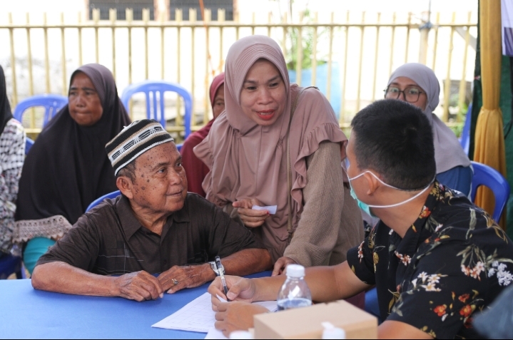 Pusri Kembali Gelar Pengobatan Gratis Klinik Sehati Batch 2, Layani 1.400 Warga Kampung Sehati