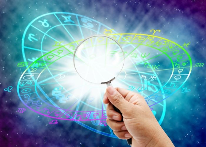 5 Ramalan Zodiak Hari Ini: Waspada Emosi, Peluang Rezeki, dan Kejutan Tak Terduga