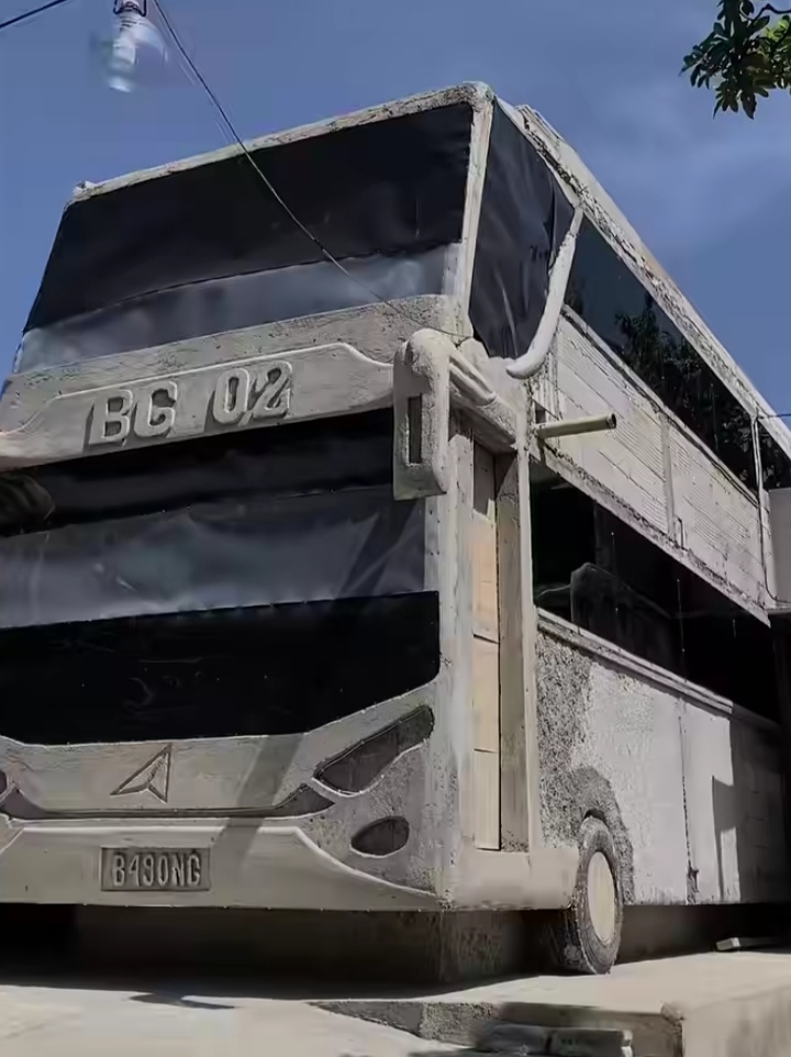 Viral Rumah Berbentuk Bus Double Decker di Wonogiri, Begini Isi di Dalamnya