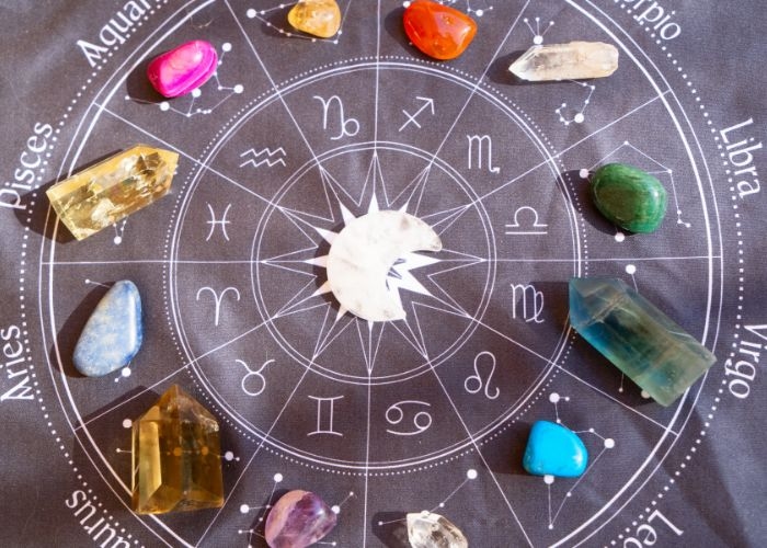 5 Ramalan Zodiak Hari Ini: Aries Panen Peluang, Libra Jangan Terburu-buru Ambil Keputusan