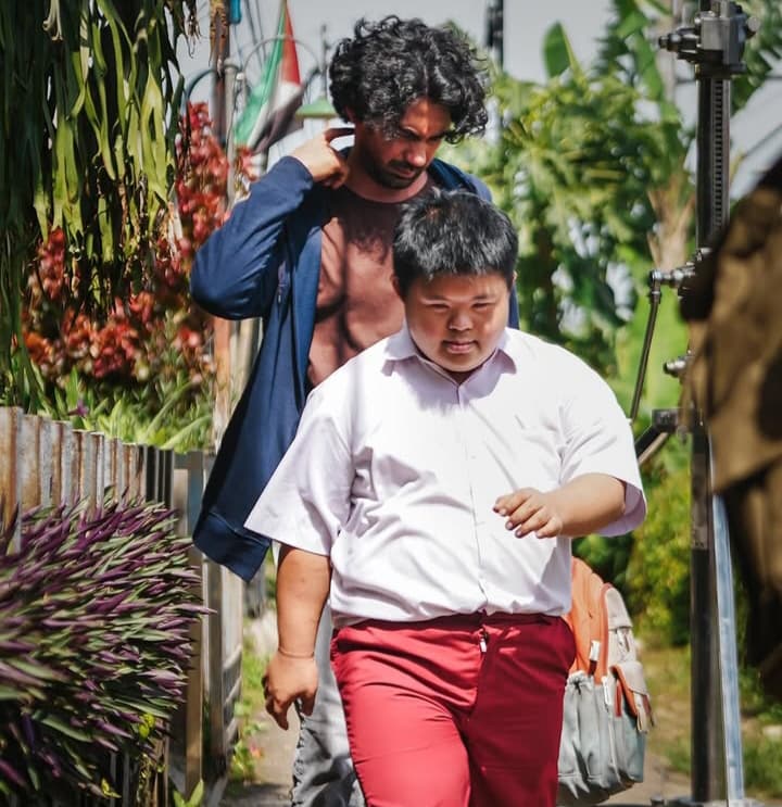 Sosok Alim, Aktor Down Syndrome dalam Film Semua Akan Baik Baik Saja yang Mencuri Perhatian