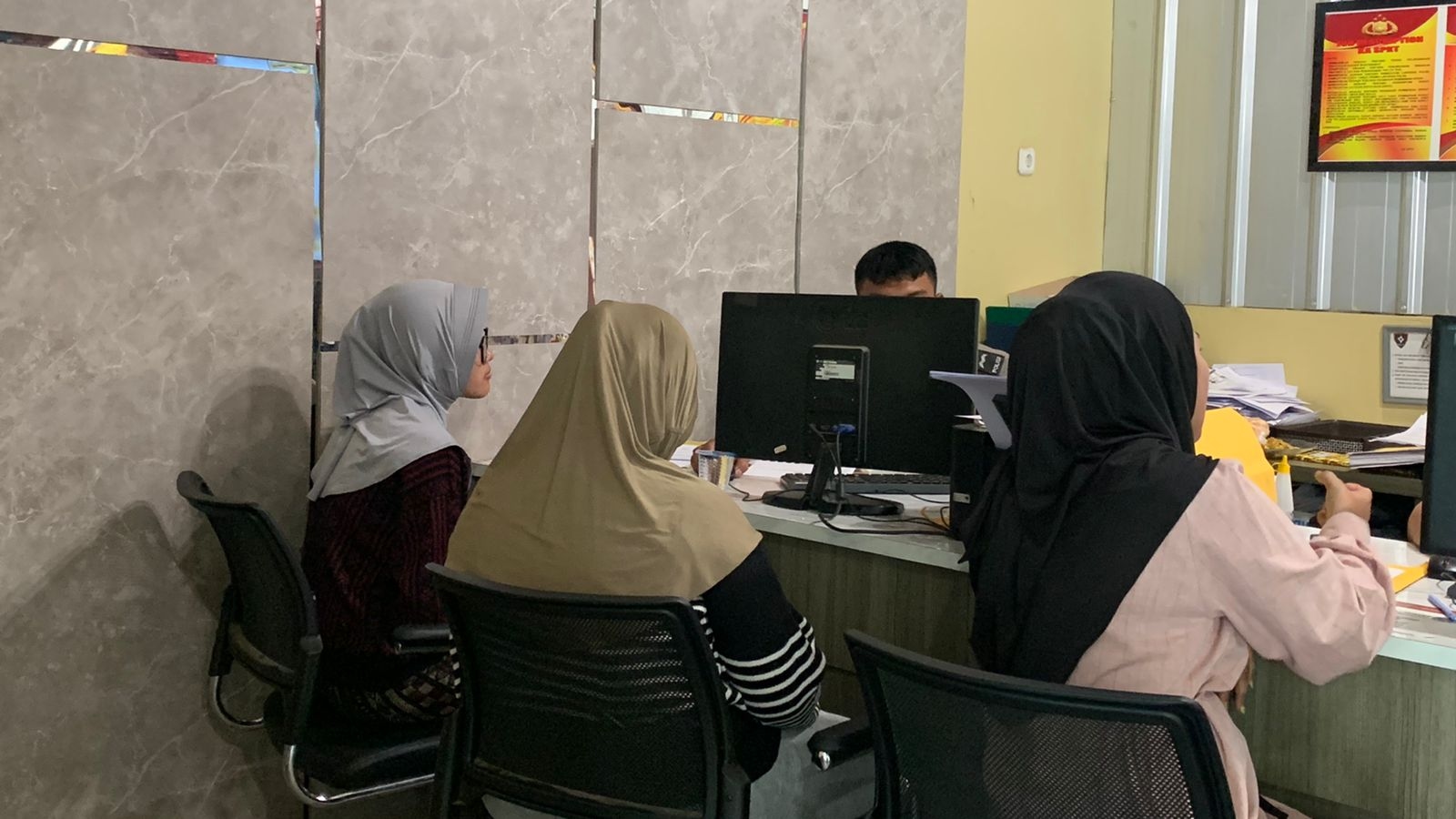 HP Mahasiswi Dicuri Saat Tidur, Pelaku Kirim Foto Tak Senonoh ke Teman dan Dosen Korban