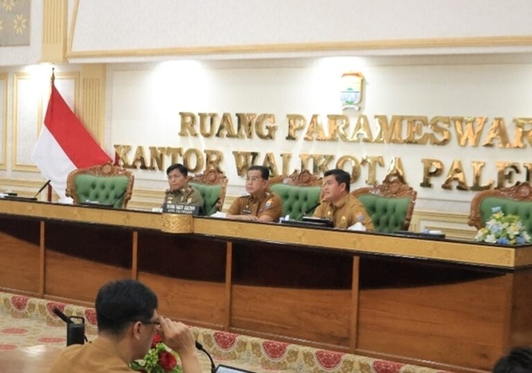 Pemkot Palembang Siapkan Denda hingga Penjemputan Paksa bagi Pembuang Sampah Sembarangan