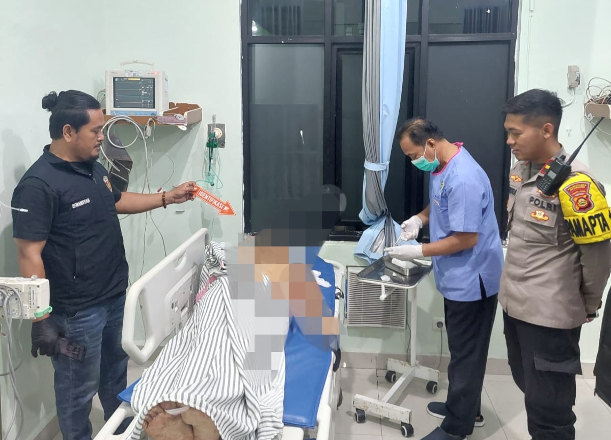 Diduga Masalah Omongan, Seorang Lanjut Usia Tewas di Tusuk Oleh Tetangga Sendiri di Seberang Ulu 2 Palembang