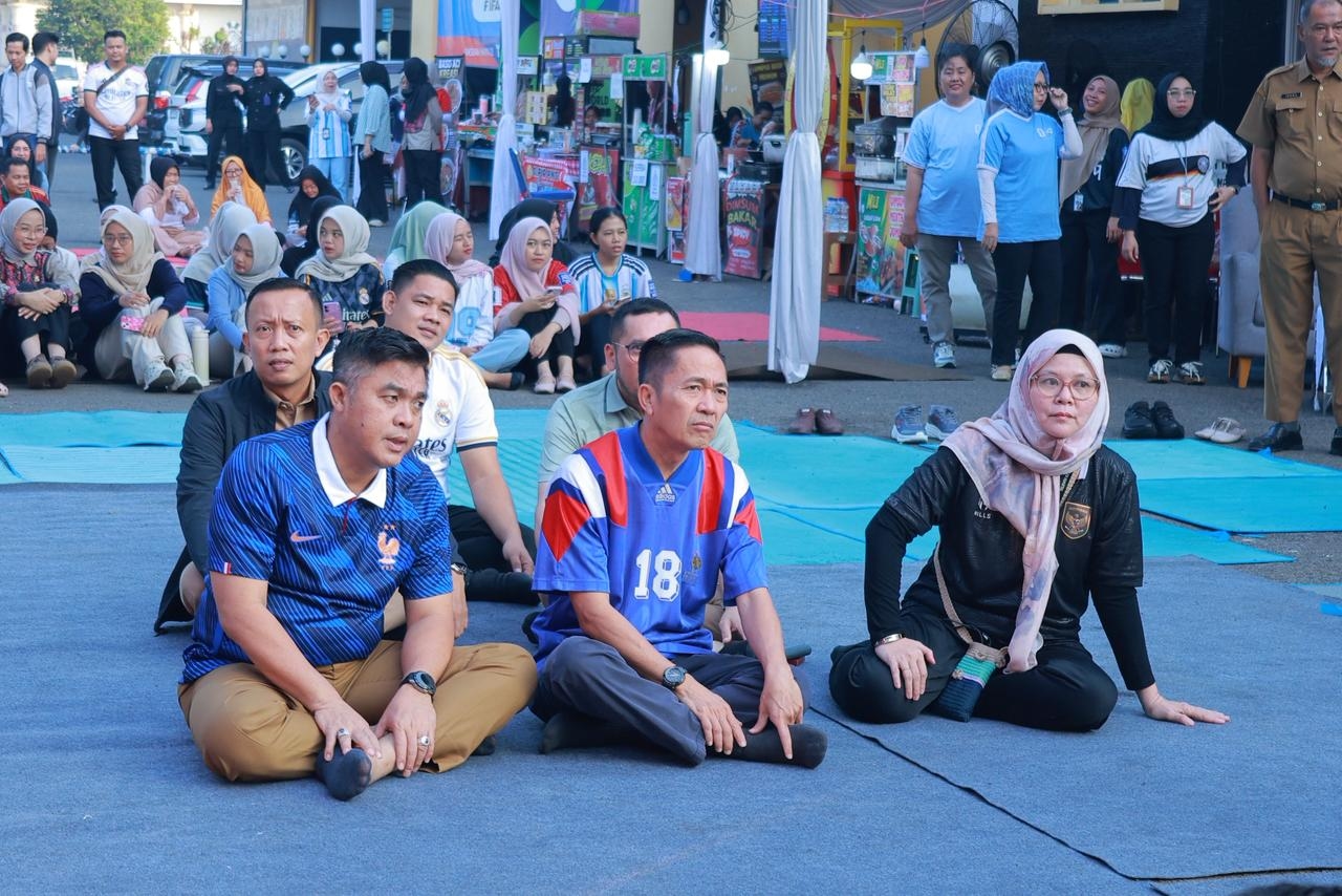 Nobar Piala Dunia di TVRI Sumsel, Ratu Dewa Sebut Momentum Dongkrak UMKM dan Pererat Kebersamaan