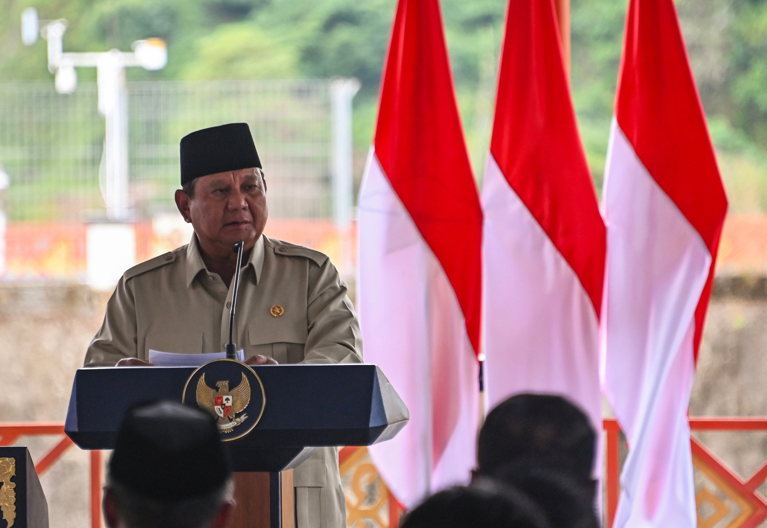 Tok! Presiden Prabowo Resmi Tetapkan Harga Solar Khusus Nelayan Jadi Rp15000 per Liter