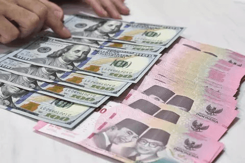 Dolar AS Menguat ke Rp17.797 Pagi Ini, Rupiah Kembali Tertekan