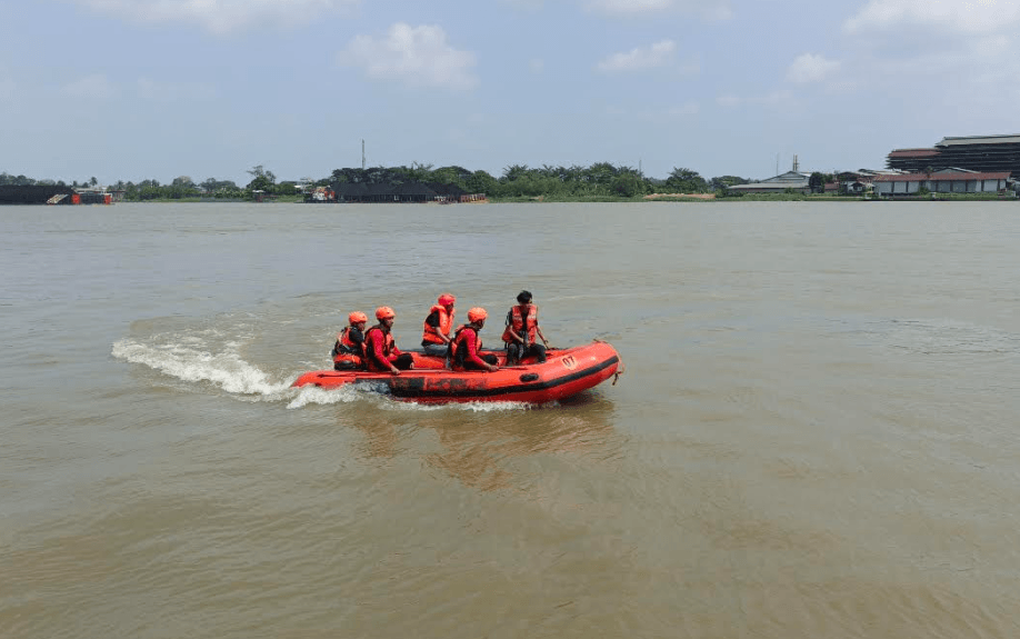 Perahu Ditabrak Speedboat di Sungai Musi Palembang, Arman Tenggelam dan Belum Ditemukan