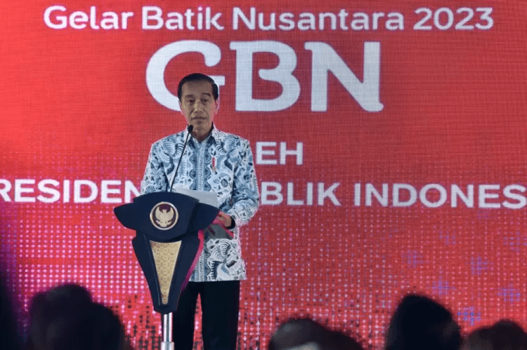 Dilema Jokowi Pilih Dukung Mahfud atau Sang Anak Gibran, Pengamat: Langkah yang Diambil Gibran Bagus