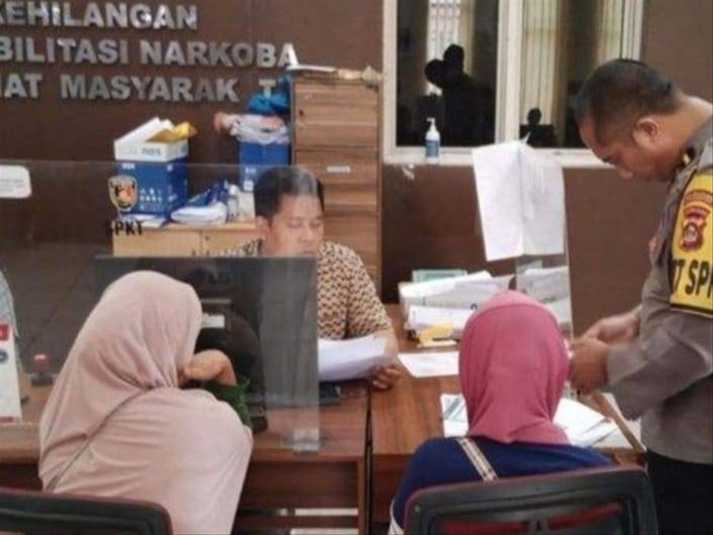 Berawal dari Facebook, Perempuan ini Tertipu Rp 158 Juta Oleh Pacarnya yang Mengaku Polisi