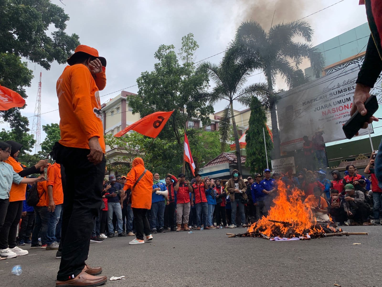 Besok! Pemprov Sumsel Akan Umumkan Kenaikan UMP 2025, Ini Besarannya
