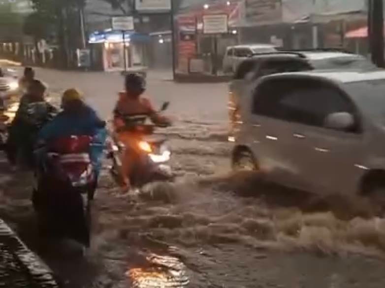 BMKG: 10 Daerah Sumsel Rentan Hujan Lebat pada Hari Pilkada, Kesiapan Infrastruktur Diperlukan