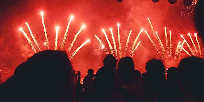 Inspirasi Makanan Kreatif yang Layak Dicoba Buat Meriahkan Perayaan Tahun Baru 2025