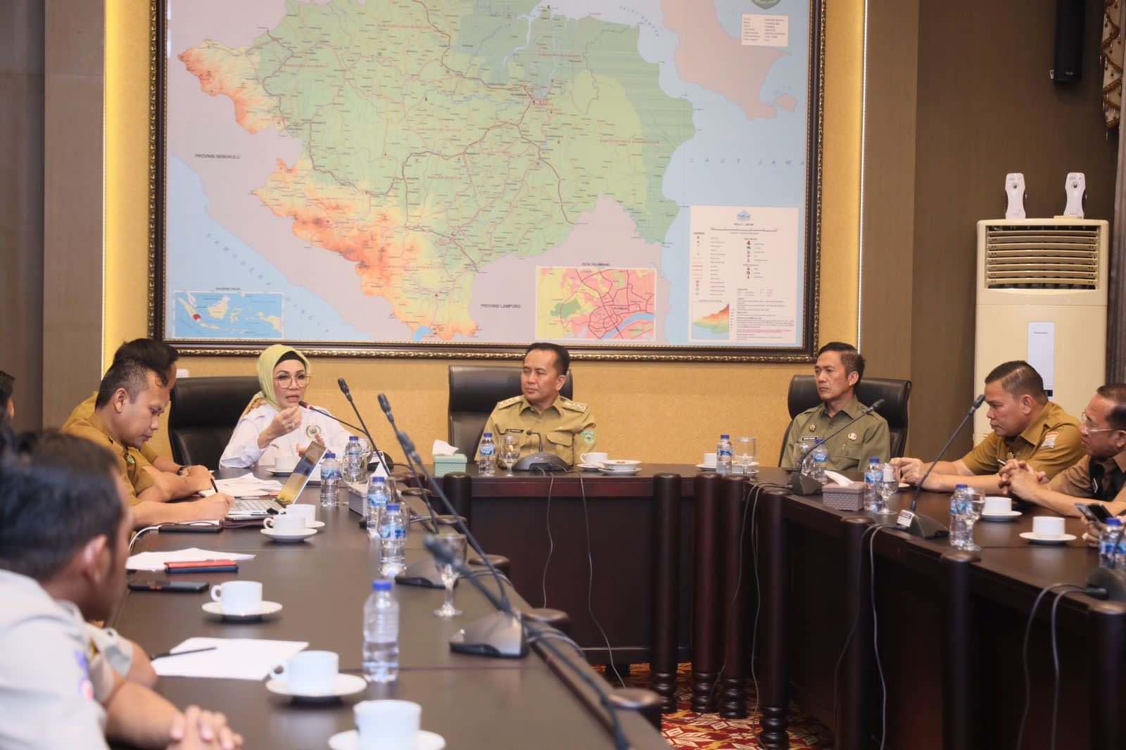 Pj Gubernur Agus Fatoni Akan Terobos Wilayah Banjir di Sumsel