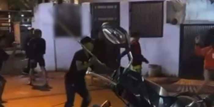 VIRAL Video Tawuran Antar Dua Kelompok Remaja di Silaberanti Palembang! Warga Resah : Seperti Sudah Jagoan Semua