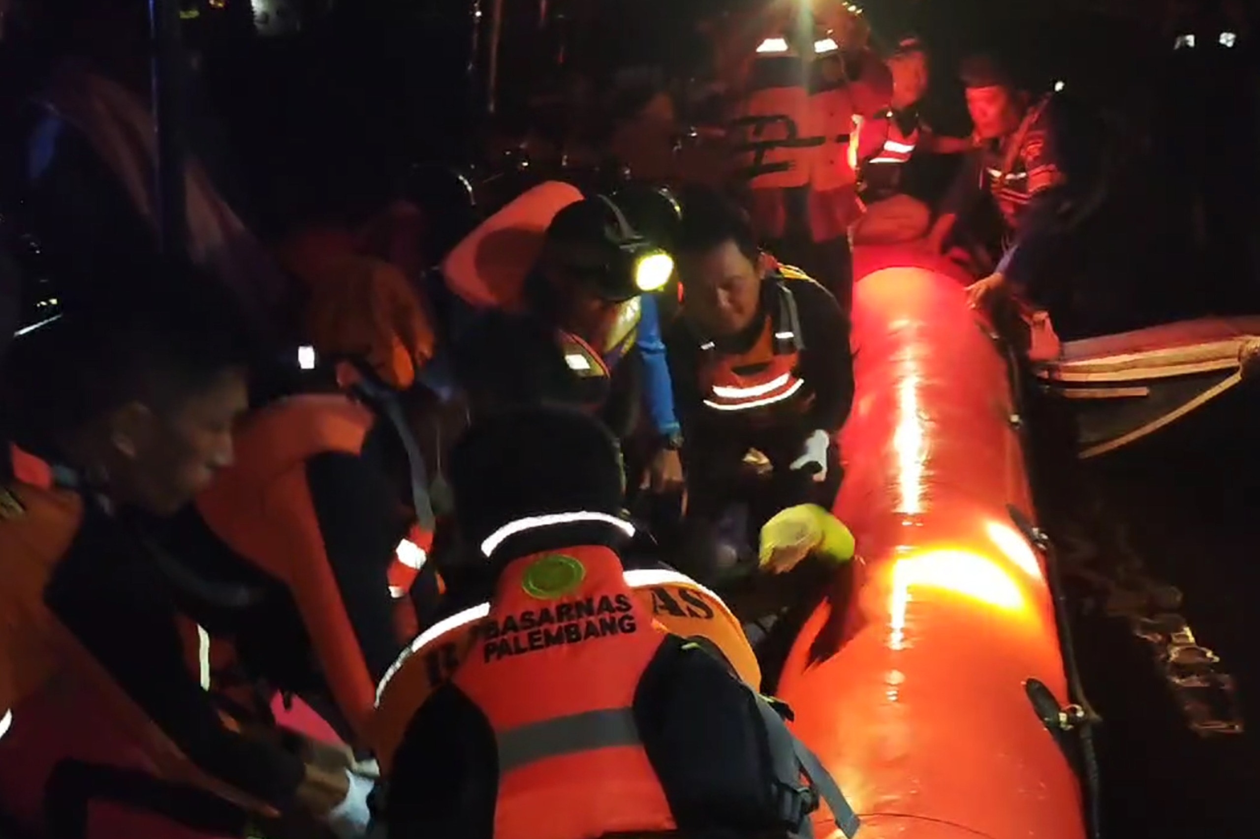 UPDATE! Kapal Ketek Tenggelam di Sungai Musi, Satu Korban Hilang Ditemukan