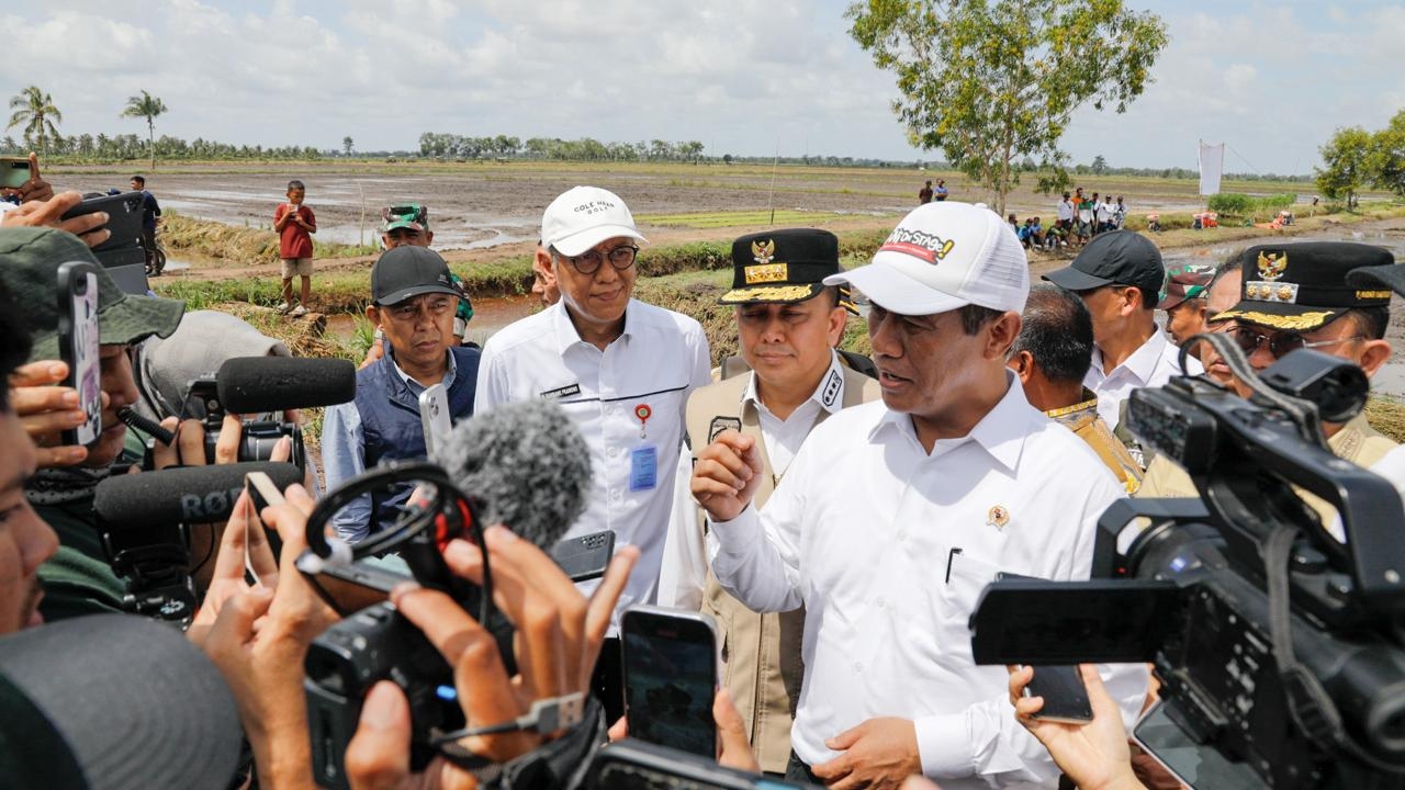 Mentan Minta Optimalkan Lahan Rawa di Sumsel dan Target Produksi Beras Naik 100 Persen