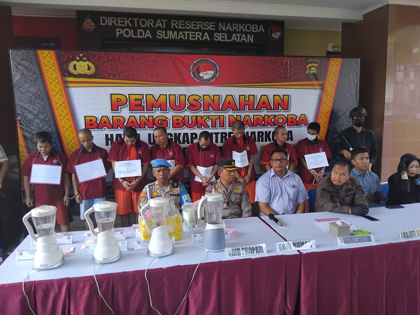 Sebanyak 7,7 Kilogram Sabu dan 183 Butir Ekstasi Asal Medan dan Pekanbaru Dimusnahkan Polda Sumsel