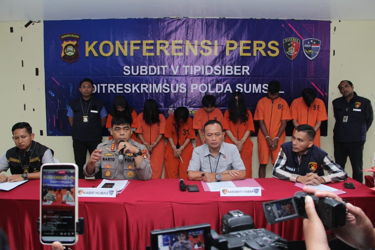 Jajaran Polda Sumsel Bongkar Sindikat Game Ilegal di Kota Palembang