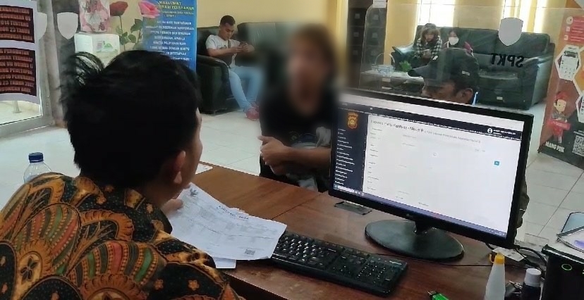 Kejam! Tolak Beri Uang, Pria Palembang Pukuli Teman Pakai Gitar Hingga Lebam