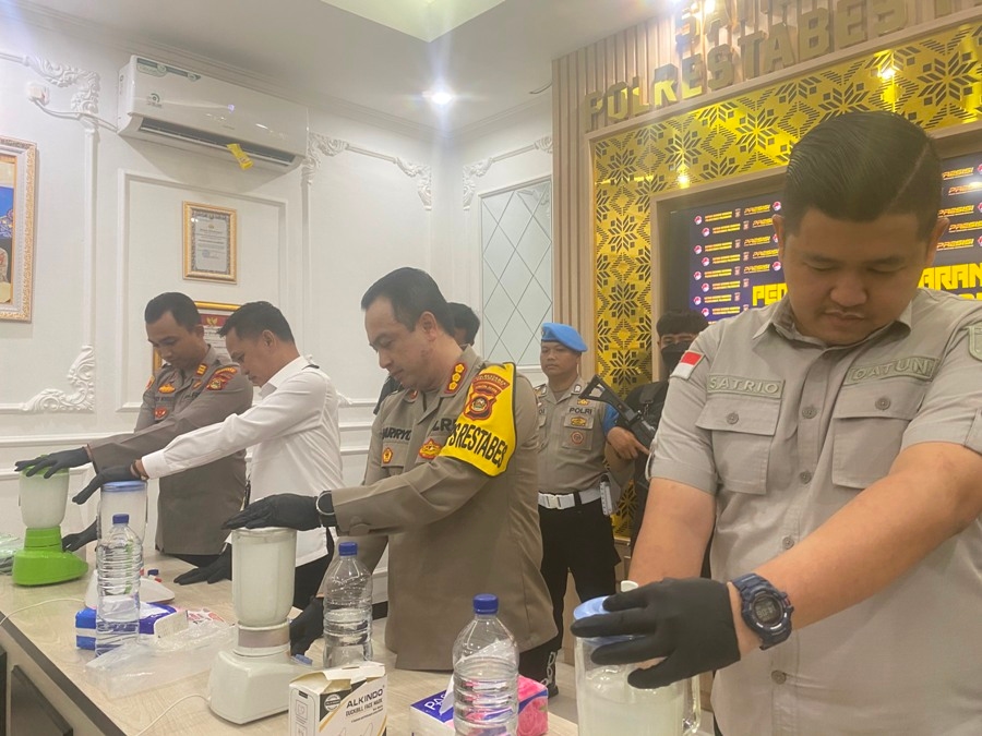 13 Kg Sabu Dimusnahkan! Dua Kurir Narkoba Diringkus Polisi Palembang