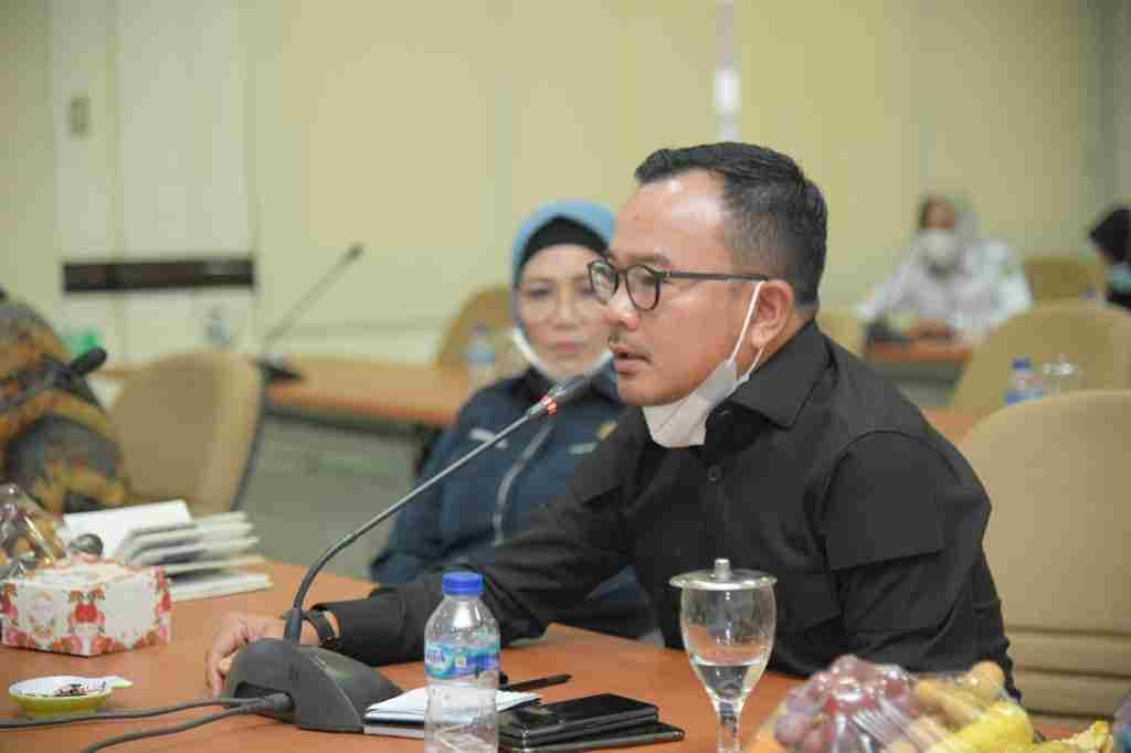 Buat SKCK di Polrestabes Palembang, Prima Salam Tunjukkan Keseriusan