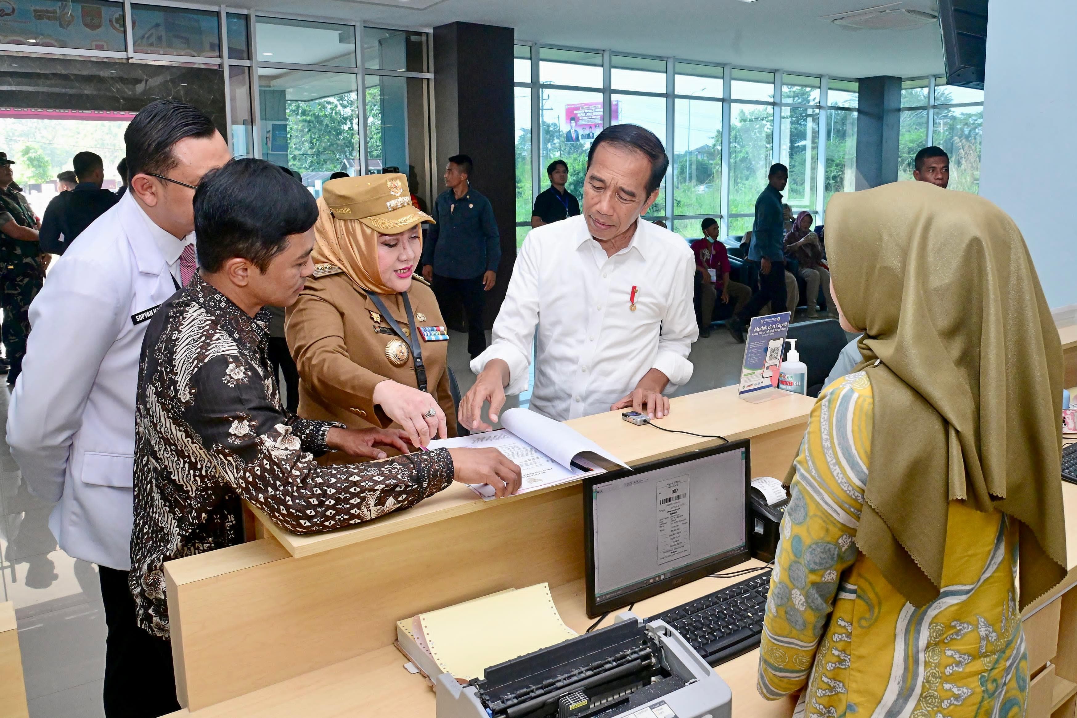 Jokowi Kunjungi RSUD dr Sobirin Musi Rawas, Janji Akan Tambah Ruang Rawat Inap