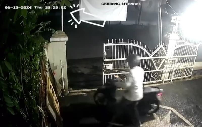 Pelaku Pencurian Motor Tertangkap Kamera di Palembang, Korban Belum Lapor Polisi