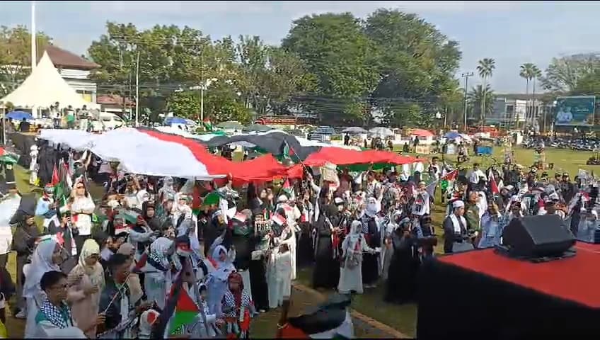 Ribuan Massa di Muara Enim Gelar Aksi Solidaritas Bela Palestina Jilid II, Kumpulkan Rp190 Juta