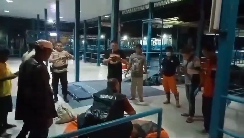 Mayat Laki-Laki Tanpa Identitas Ditemukan Mengapung di Sungai Musi Palembang